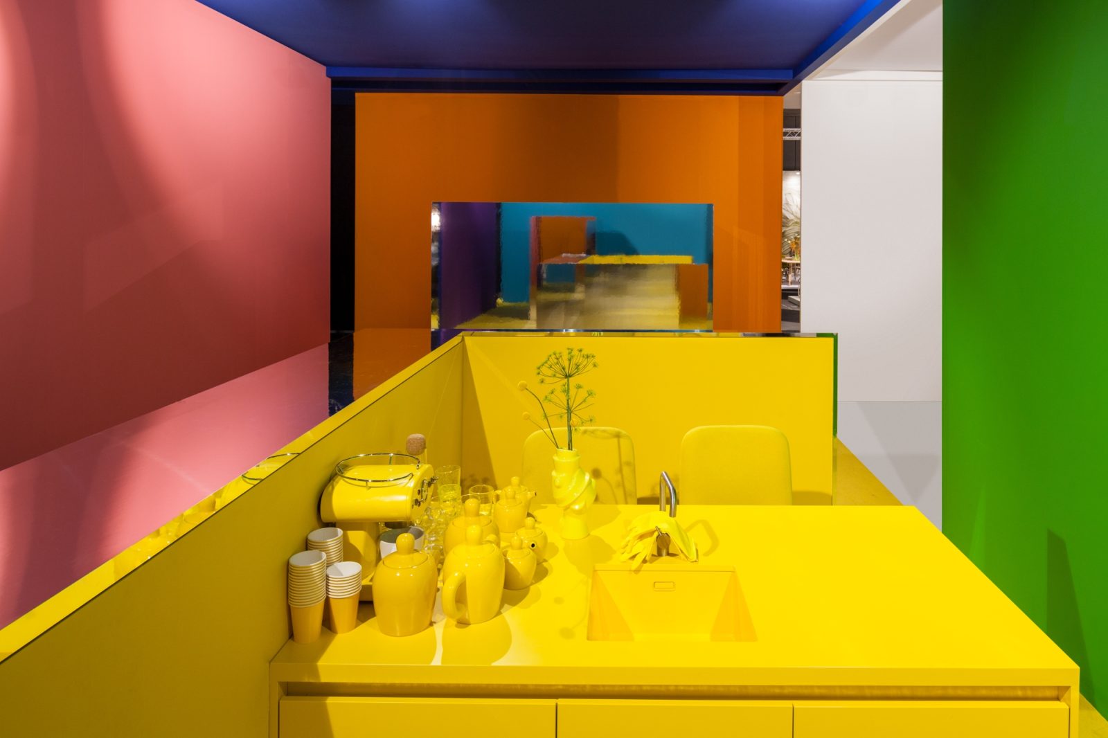 Photo inspiration: Maximalist Meets Minimalist Penthouse Reference: Minimalism Meets Maximalism